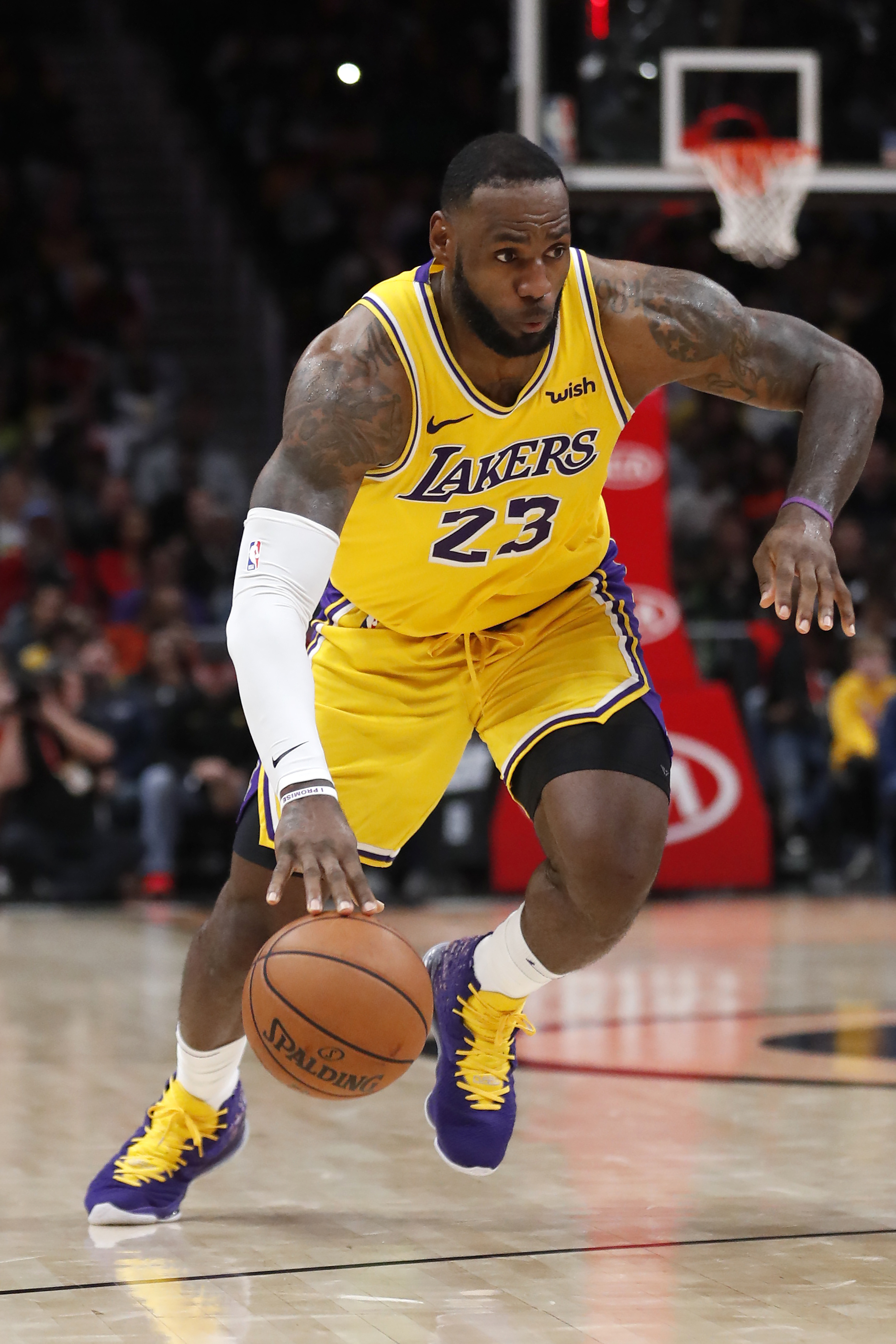 西雅图大学3分惜败，淡厚然19分钟贡献3分2抢断1盖帽（西雅图大学3分憾负，淡厚然19分钟拿下3分2断1帽）