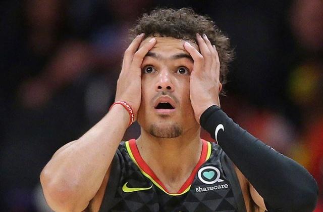 索赔，7名被禁赛一年的马来西亚归化球员计划起诉马来西亚足协（7名遭一年禁赛的马来西亚归化球员拟起诉马来西亚足协并索赔）